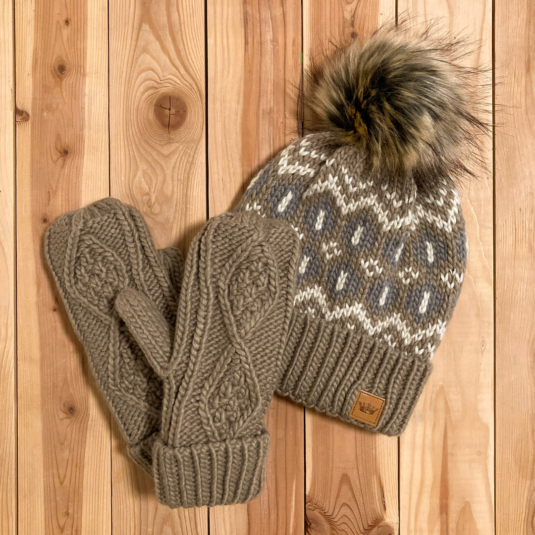 Glacier Fur Pom Hat - Tan