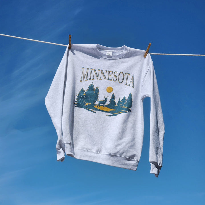 Minnesota Vintage crewneck with Deer